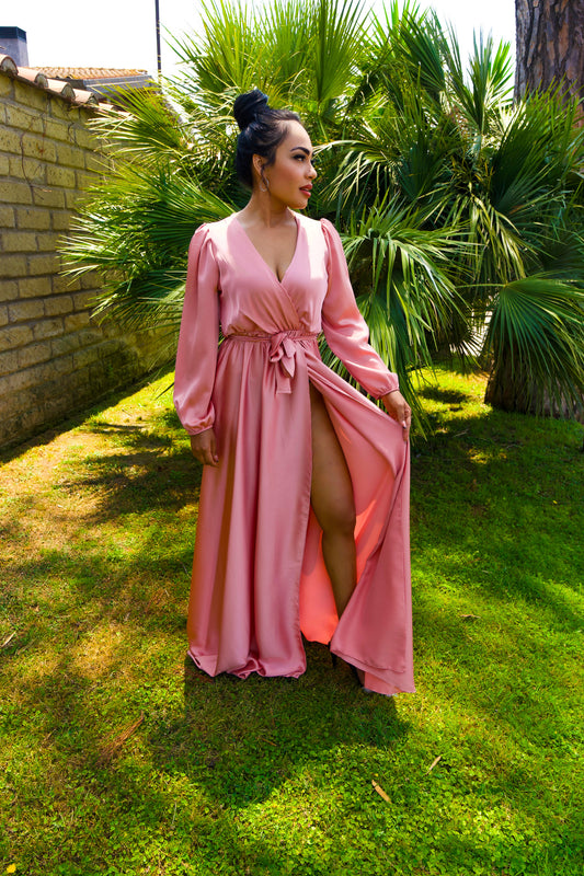 Vestito elegante con spacco laterale rosa